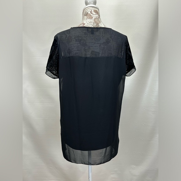 MELISSA PAIGE Black burnout design short sleeve top size L. - Picture 6 of 12